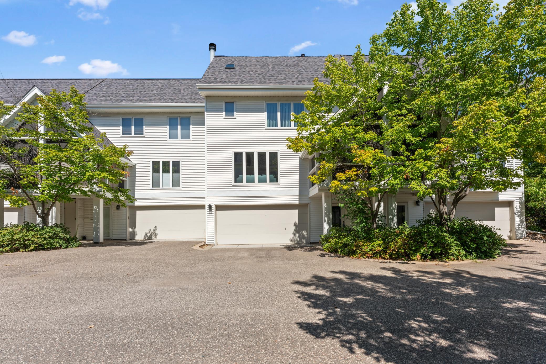 View of Residential at 933 Dartmouth Place, Minneapolis MN 55414, Minneapolis (30 of 32) - Mike Wilen | Minnesota Team Real Estate