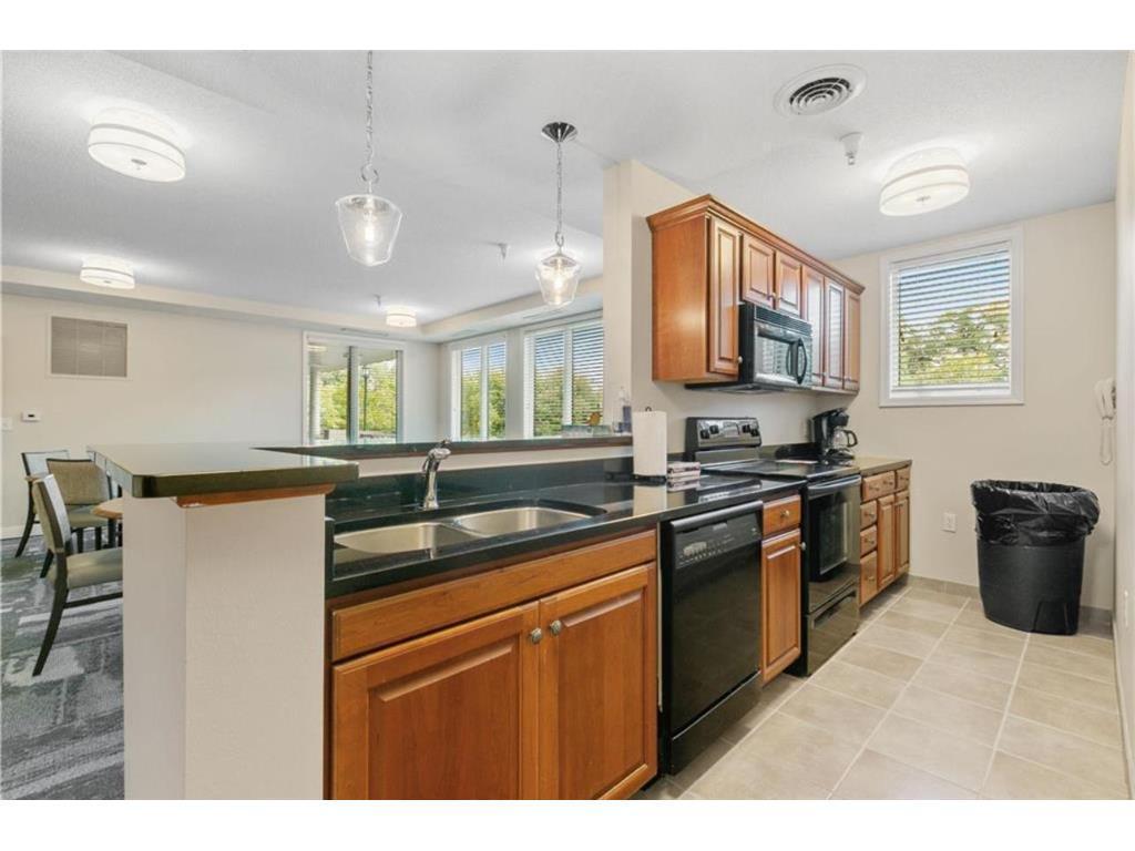 View of Residential at 5225 Grandview Square #308, Edina MN 55436, Edina (50 of 66) - Mike Wilen | Minnesota Team Real Estate