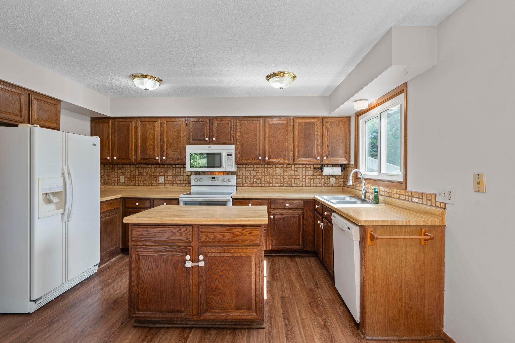 View of Residential at 16995 Gannon Way, Rosemount MN 55068, Rosemount (13 of 47) - Mike Wilen | Minnesota Team Real Estate