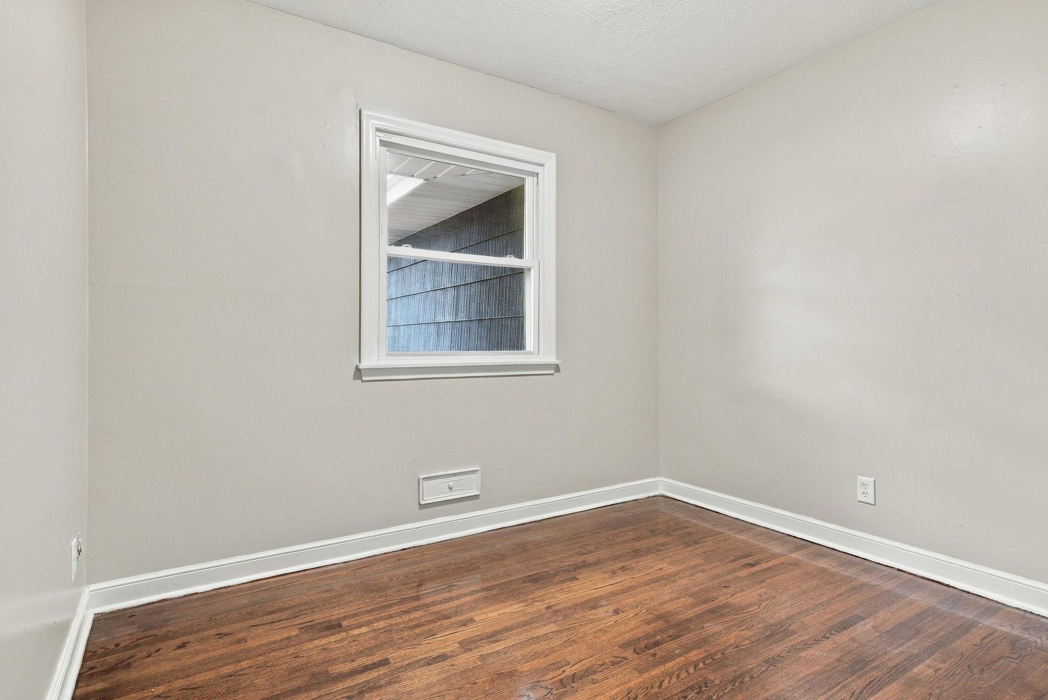 View of Residential at 5130 Queen Avenue, Minneapolis MN 55430, Minneapolis (33 of 61) - Mike Wilen | Minnesota Team Real Estate