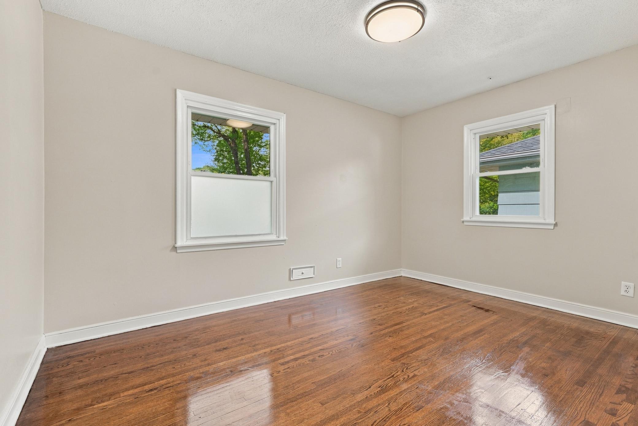 View of Residential at 5130 Queen Avenue, Minneapolis MN 55430, Minneapolis (31 of 61) - Mike Wilen | Minnesota Team Real Estate
