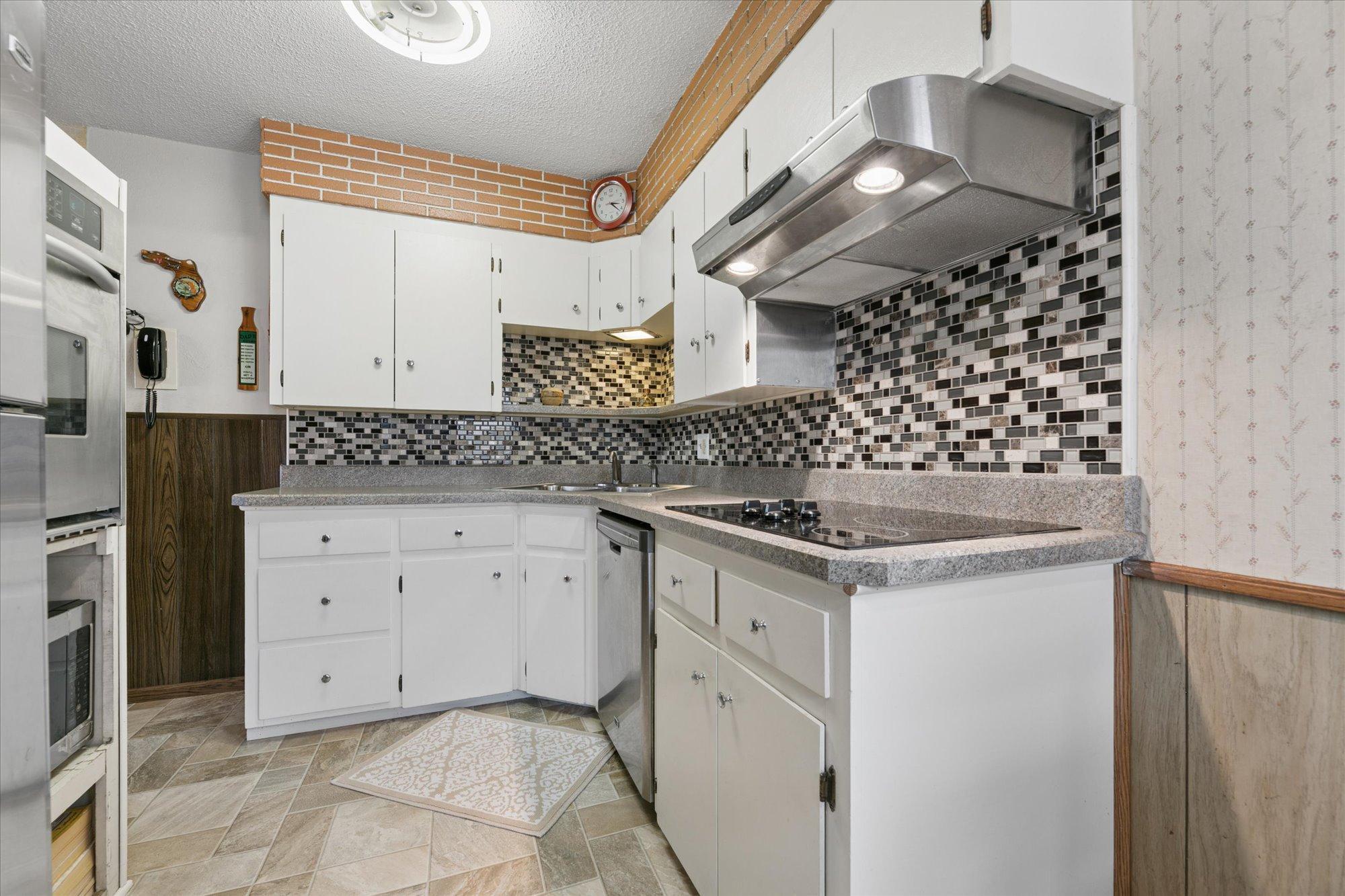 View of Residential at 1747 Pinewood Drive, Shoreview MN 55126, Shoreview (7 of 40) - Mike Wilen | Minnesota Team Real Estate