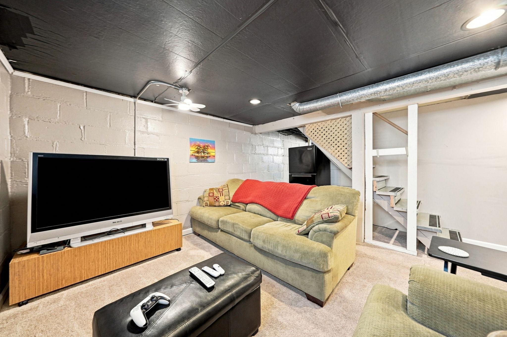 View of Residential at 1291 Sherburne Avenue, Saint Paul MN 55104, Saint Paul (28 of 44) - Mike Wilen | Minnesota Team Real Estate