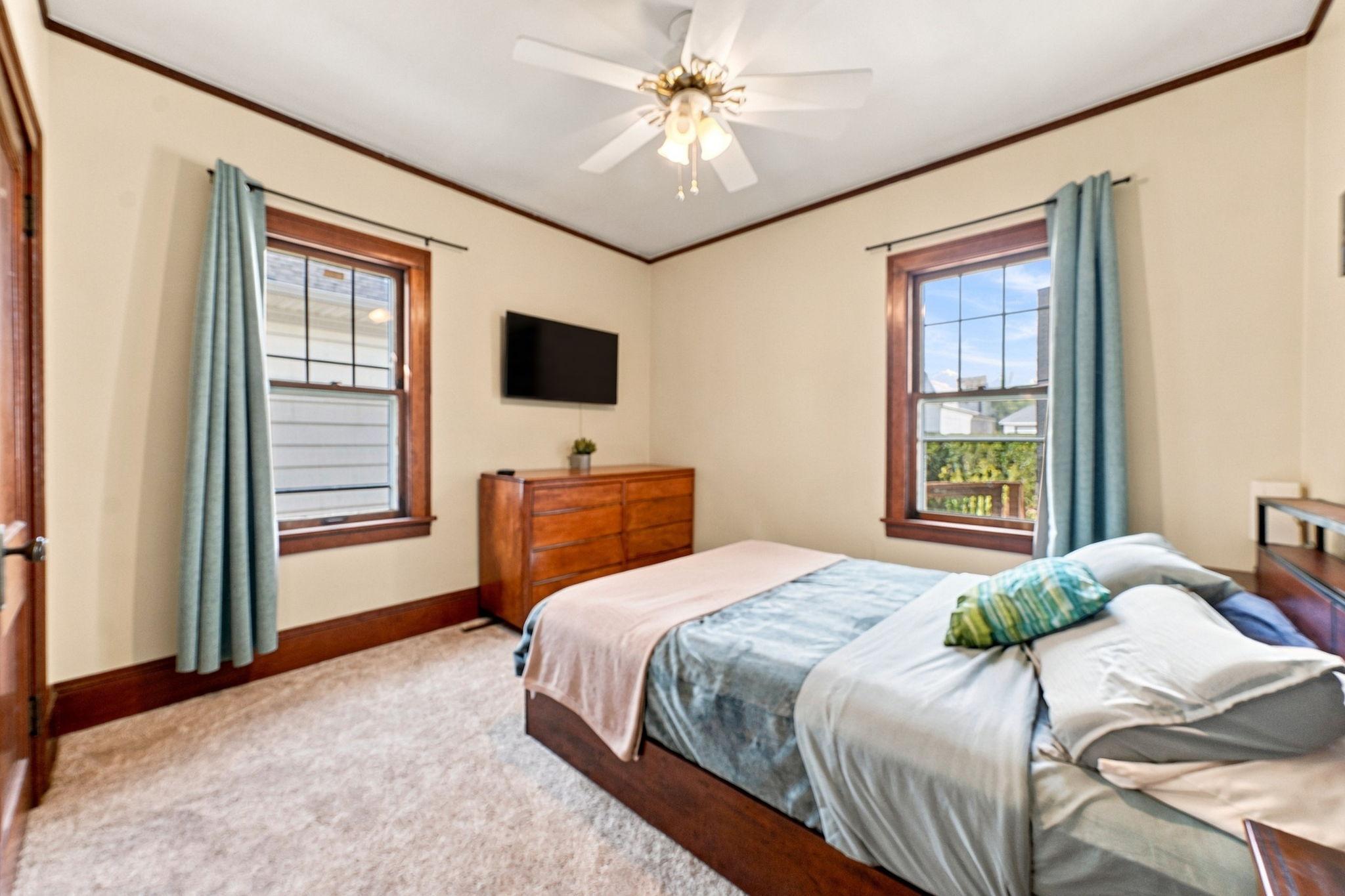 View of Residential at 1291 Sherburne Avenue, Saint Paul MN 55104, Saint Paul (19 of 44) - Mike Wilen | Minnesota Team Real Estate