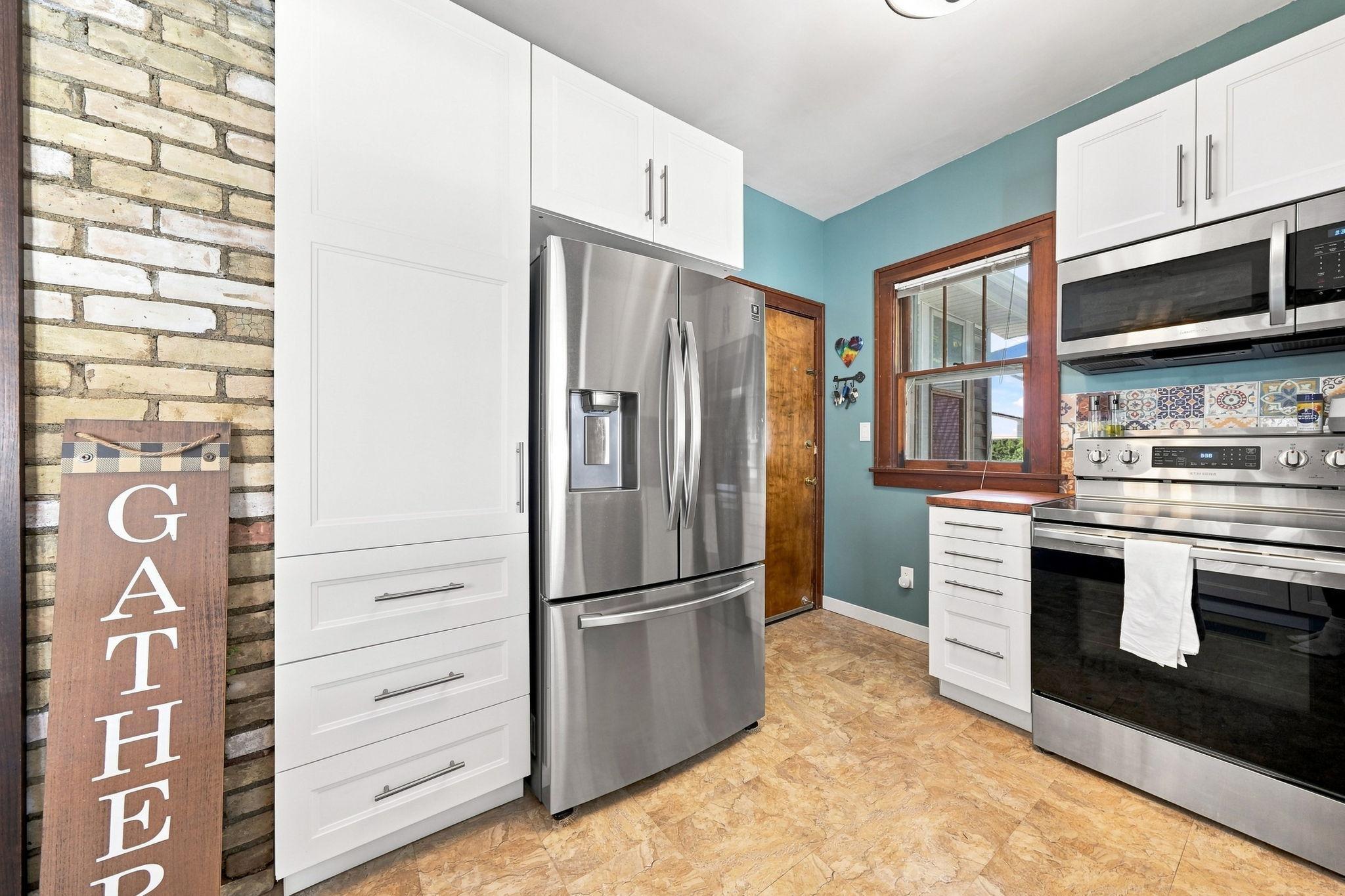 View of Residential at 1291 Sherburne Avenue, Saint Paul MN 55104, Saint Paul (11 of 44) - Mike Wilen | Minnesota Team Real Estate