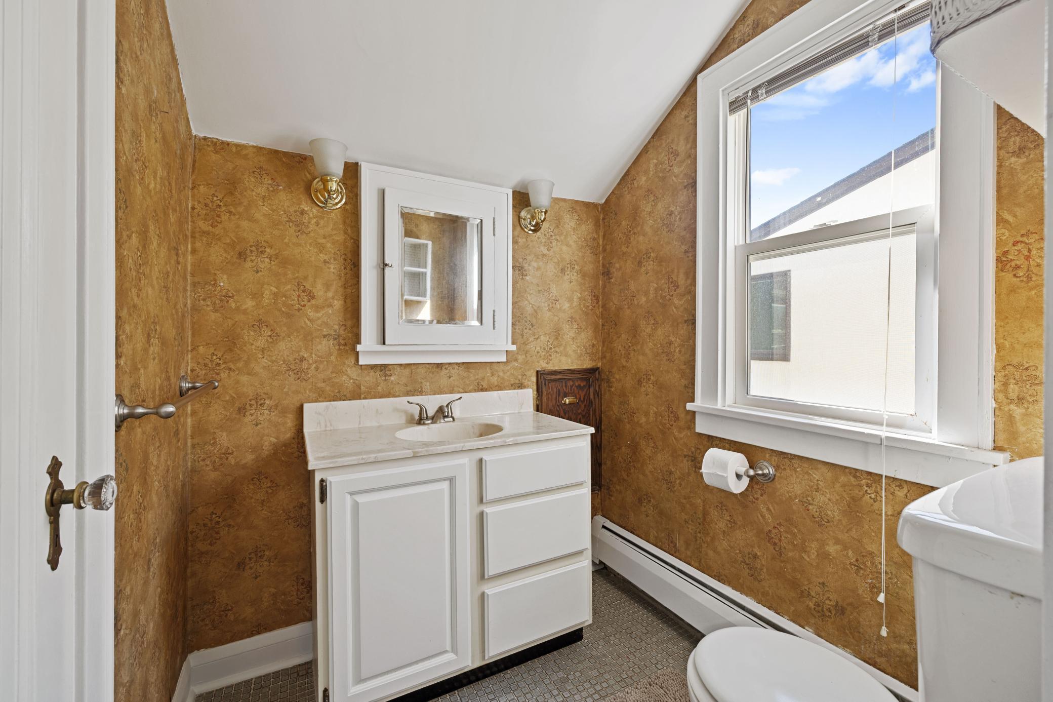 View of Residential at 5215 Knox Avenue, Minneapolis MN 55419, Minneapolis (26 of 32) - Mike Wilen | Minnesota Team Real Estate