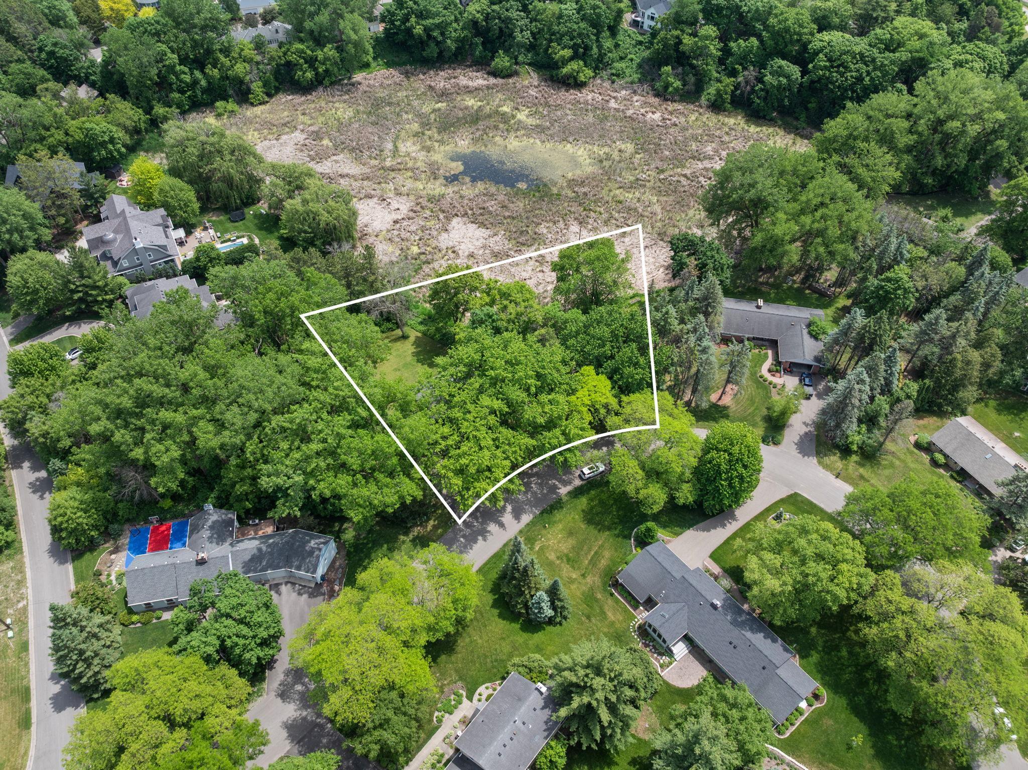 View of Residential at 355 Margaret Circle, Wayzata MN 55391, Wayzata (14 of 15) - Mike Wilen | Minnesota Team Real Estate