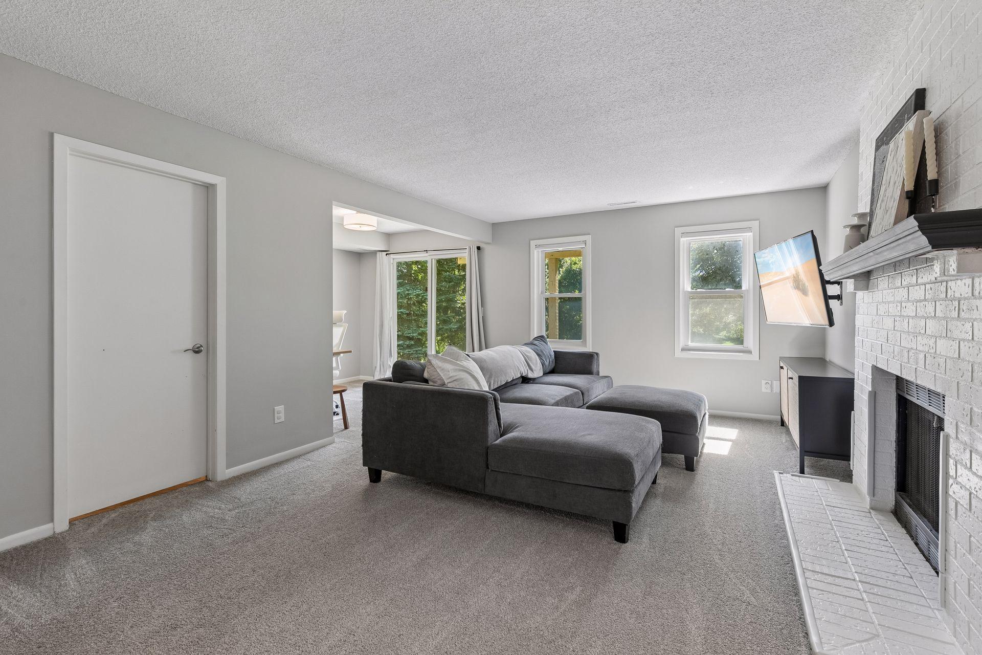 View of Residential at 10237 Arrowwood Drive, Eden Prairie MN 55347, Eden Prairie (24 of 41) - Mike Wilen | Minnesota Team Real Estate