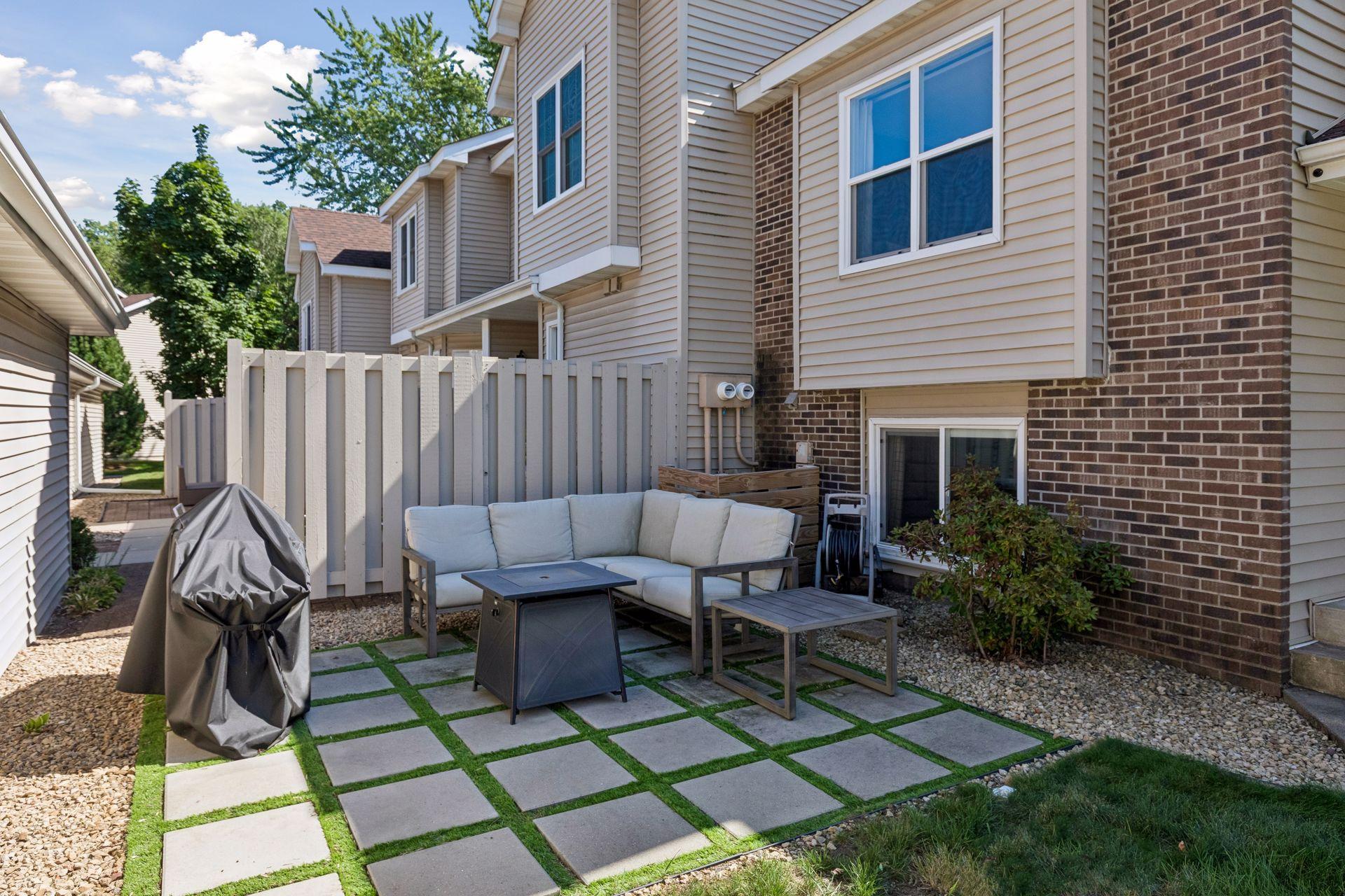 View of Residential at 10237 Arrowwood Drive, Eden Prairie MN 55347, Eden Prairie (2 of 41) - Mike Wilen | Minnesota Team Real Estate