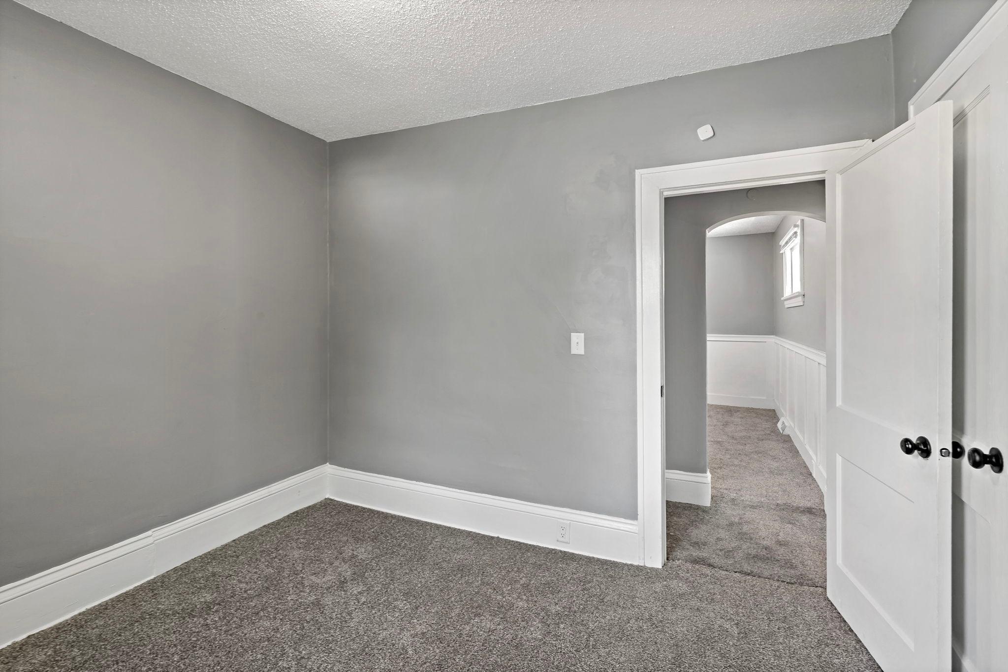 View of Residential at 1008 Lowry Avenue, Minneapolis MN 55411, Minneapolis (15 of 24) - Mike Wilen | Minnesota Team Real Estate