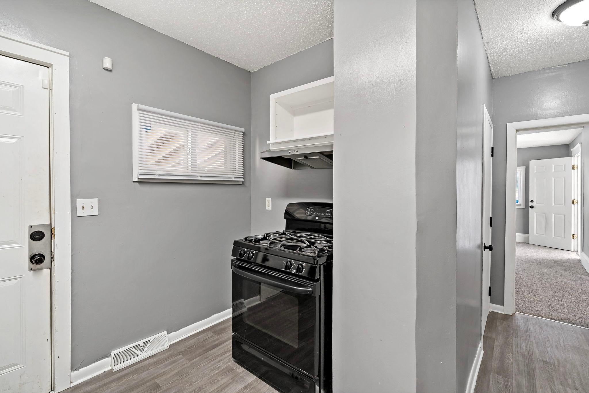 View of Residential at 1008 Lowry Avenue, Minneapolis MN 55411, Minneapolis (18 of 24) - Mike Wilen | Minnesota Team Real Estate