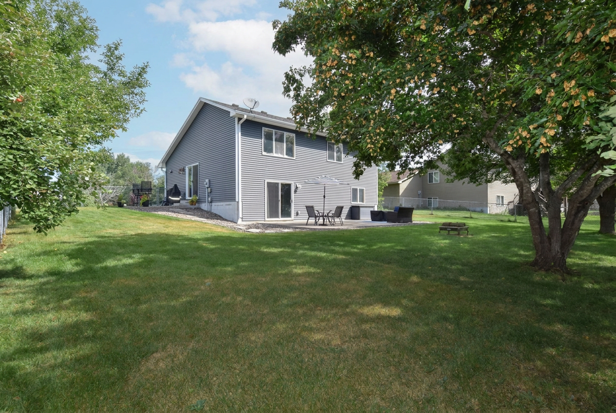 View of Residential at 882 115th Avenue, Blaine MN 55434, Blaine (4 of 22) - Mike Wilen | Minnesota Team Real Estate