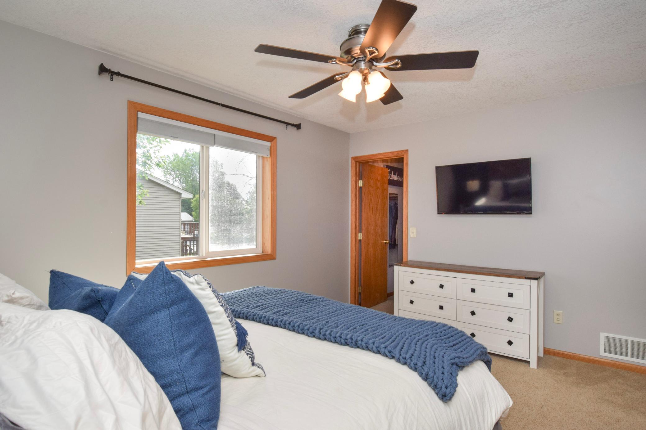 View of Residential at 882 115th Avenue, Blaine MN 55434, Blaine (13 of 22) - Mike Wilen | Minnesota Team Real Estate