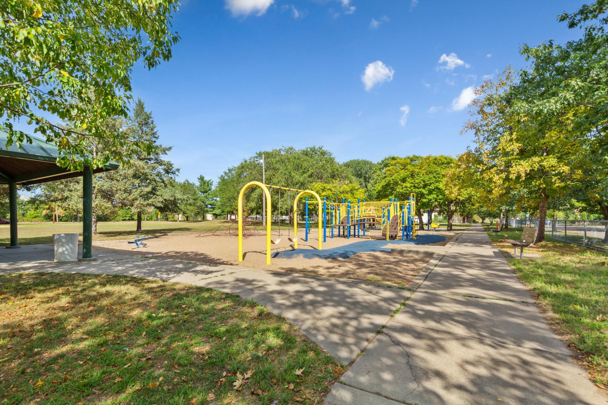 View of Residential at 1716 Iglehart Avenue, Saint Paul MN 55104, Saint Paul (39 of 44) - Mike Wilen | Minnesota Team Real Estate