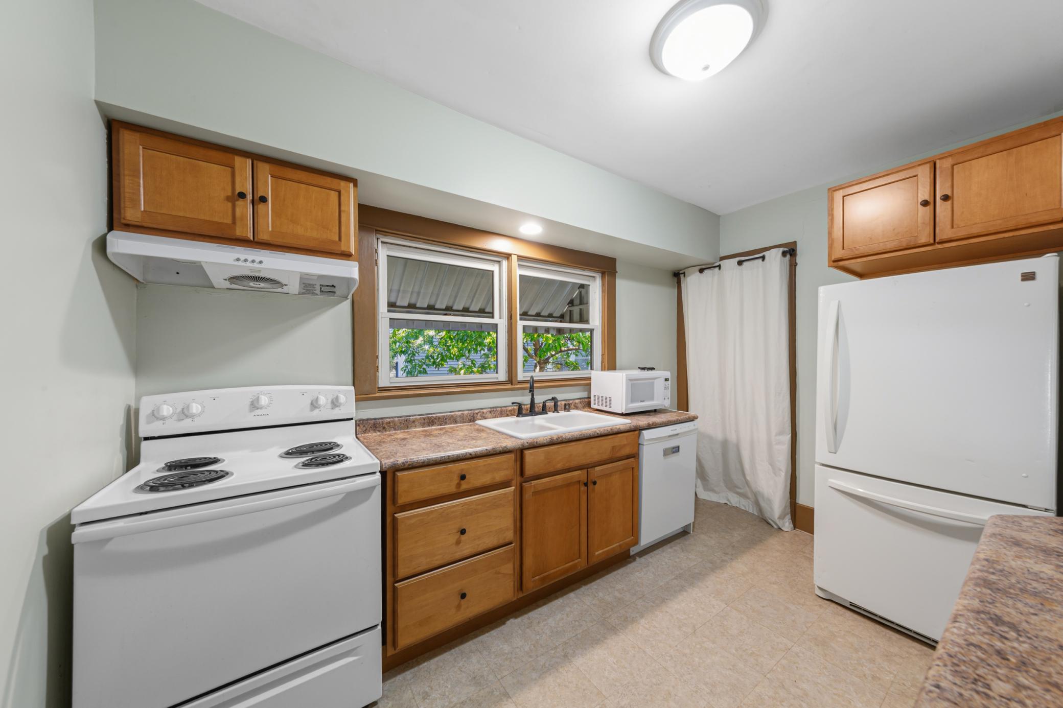 View of Residential at 1716 Iglehart Avenue, Saint Paul MN 55104, Saint Paul (20 of 44) - Mike Wilen | Minnesota Team Real Estate