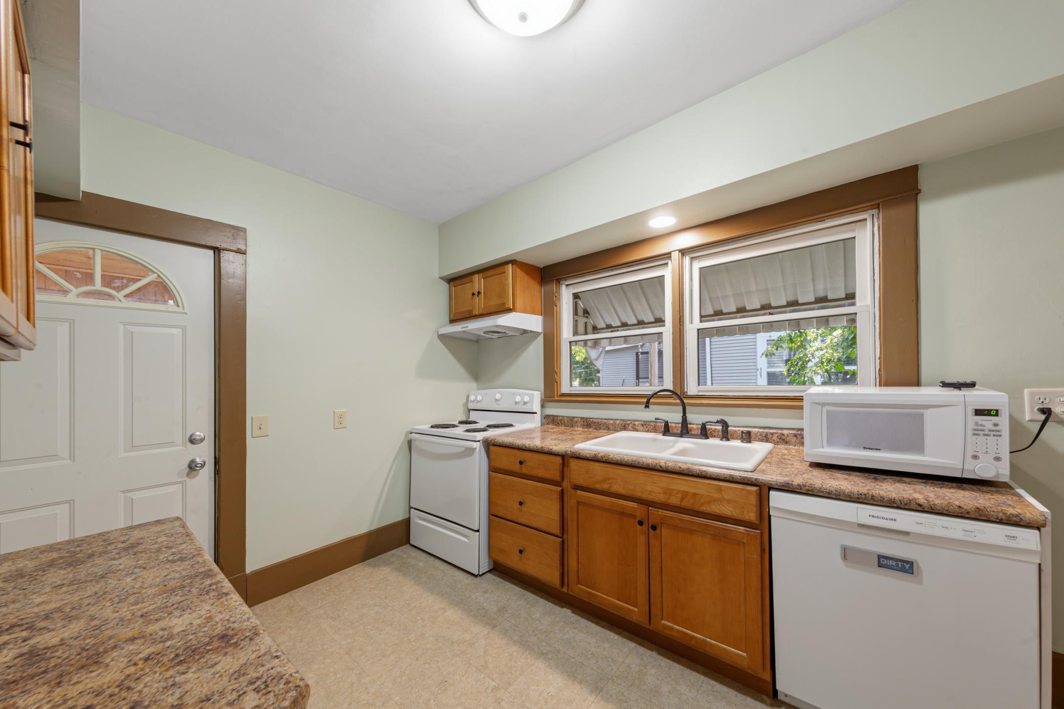 View of Residential at 1716 Iglehart Avenue, Saint Paul MN 55104, Saint Paul (19 of 44) - Mike Wilen | Minnesota Team Real Estate