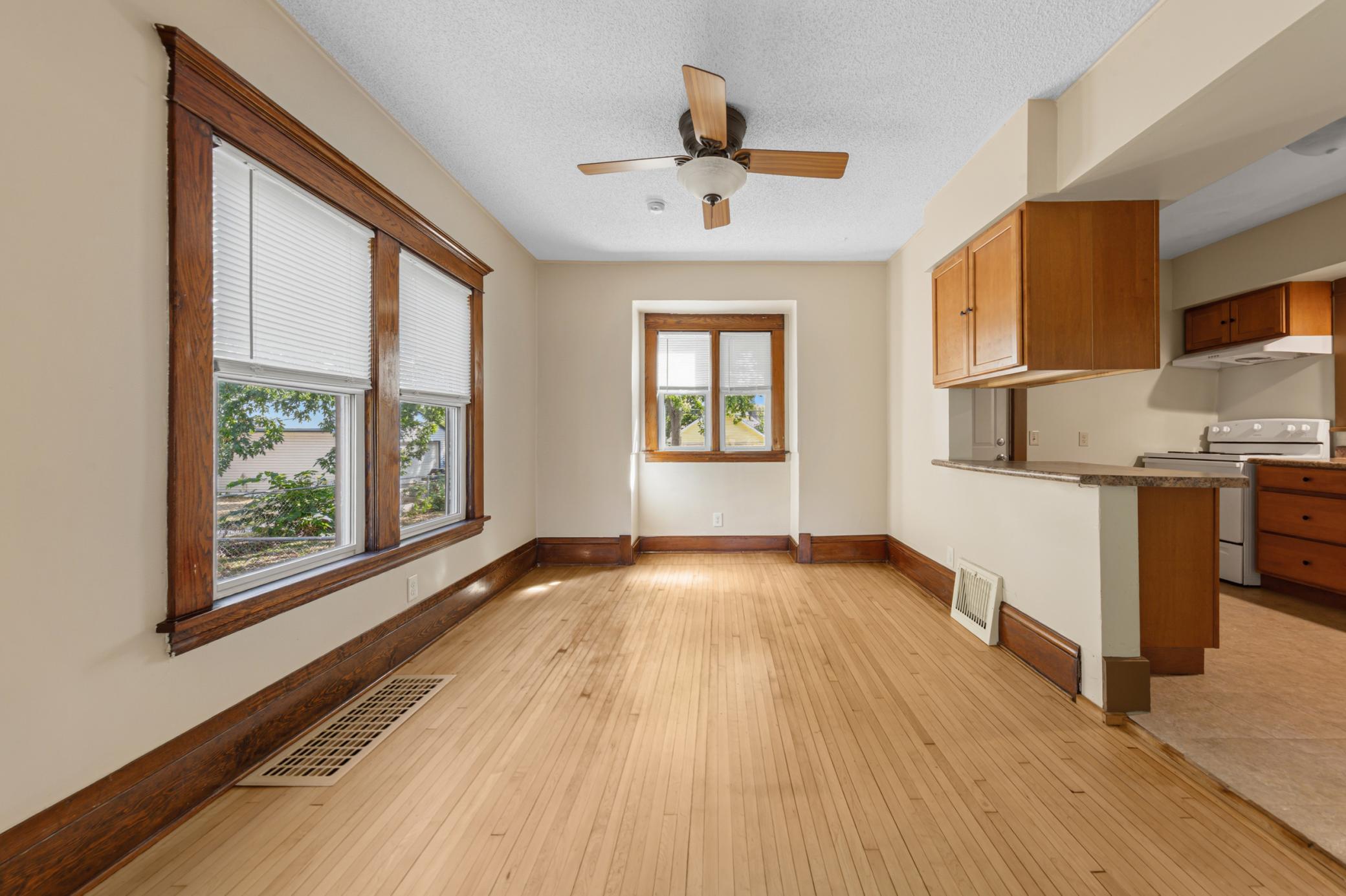 View of Residential at 1716 Iglehart Avenue, Saint Paul MN 55104, Saint Paul (15 of 44) - Mike Wilen | Minnesota Team Real Estate