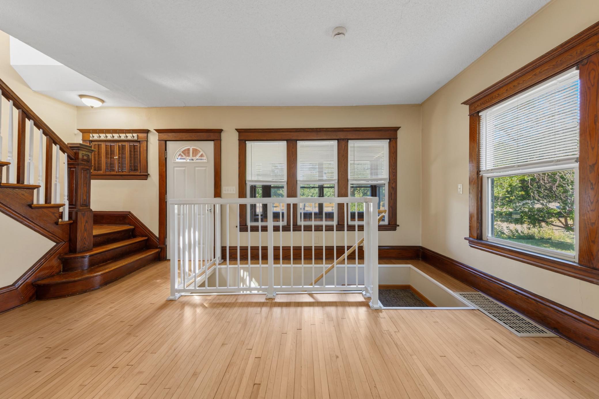 View of Residential at 1716 Iglehart Avenue, Saint Paul MN 55104, Saint Paul (14 of 44) - Mike Wilen | Minnesota Team Real Estate