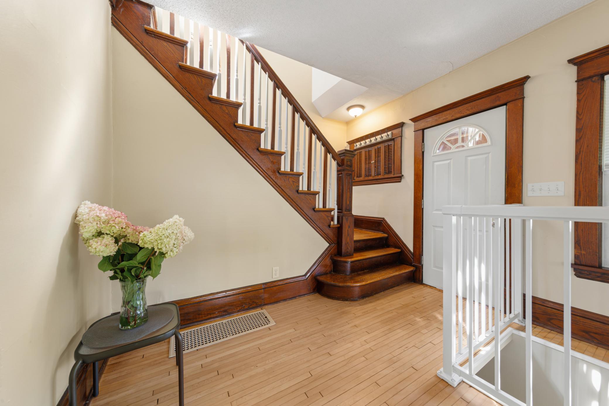 View of Residential at 1716 Iglehart Avenue, Saint Paul MN 55104, Saint Paul (13 of 44) - Mike Wilen | Minnesota Team Real Estate