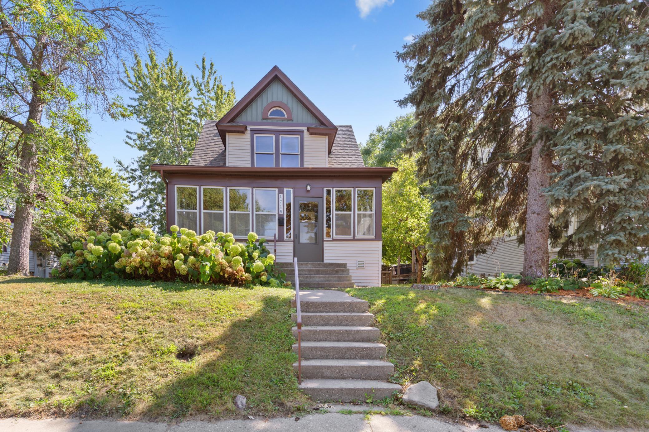 View of Residential at 1716 Iglehart Avenue, Saint Paul MN 55104, Saint Paul (3 of 44) - Mike Wilen | Minnesota Team Real Estate