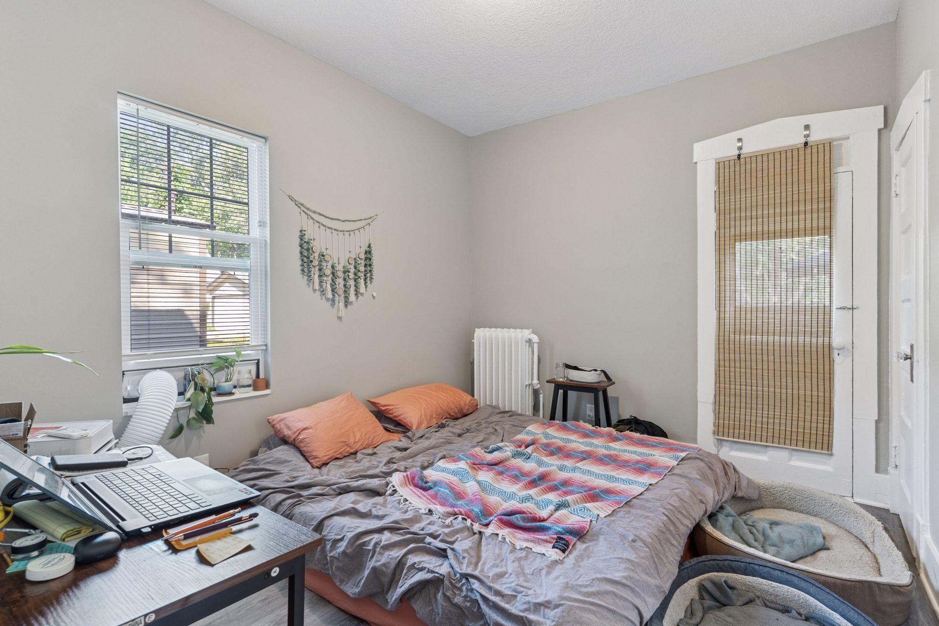 View of Residential Income at 1083 Chatsworth Street, Saint Paul MN 55103, Saint Paul (6 of 32) - Mike Wilen | Minnesota Team Real Estate