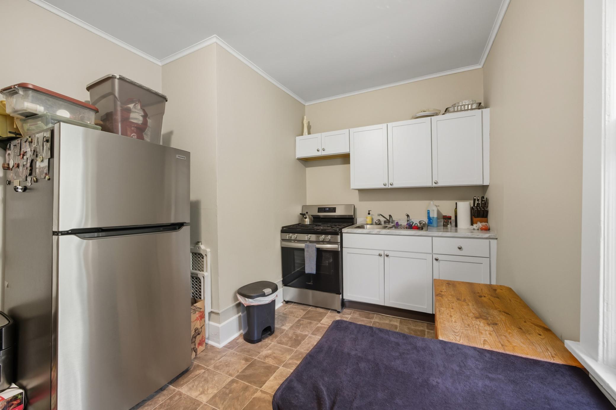 View of Residential Income at 1083 Chatsworth Street, Saint Paul MN 55103, Saint Paul (11 of 32) - Mike Wilen | Minnesota Team Real Estate