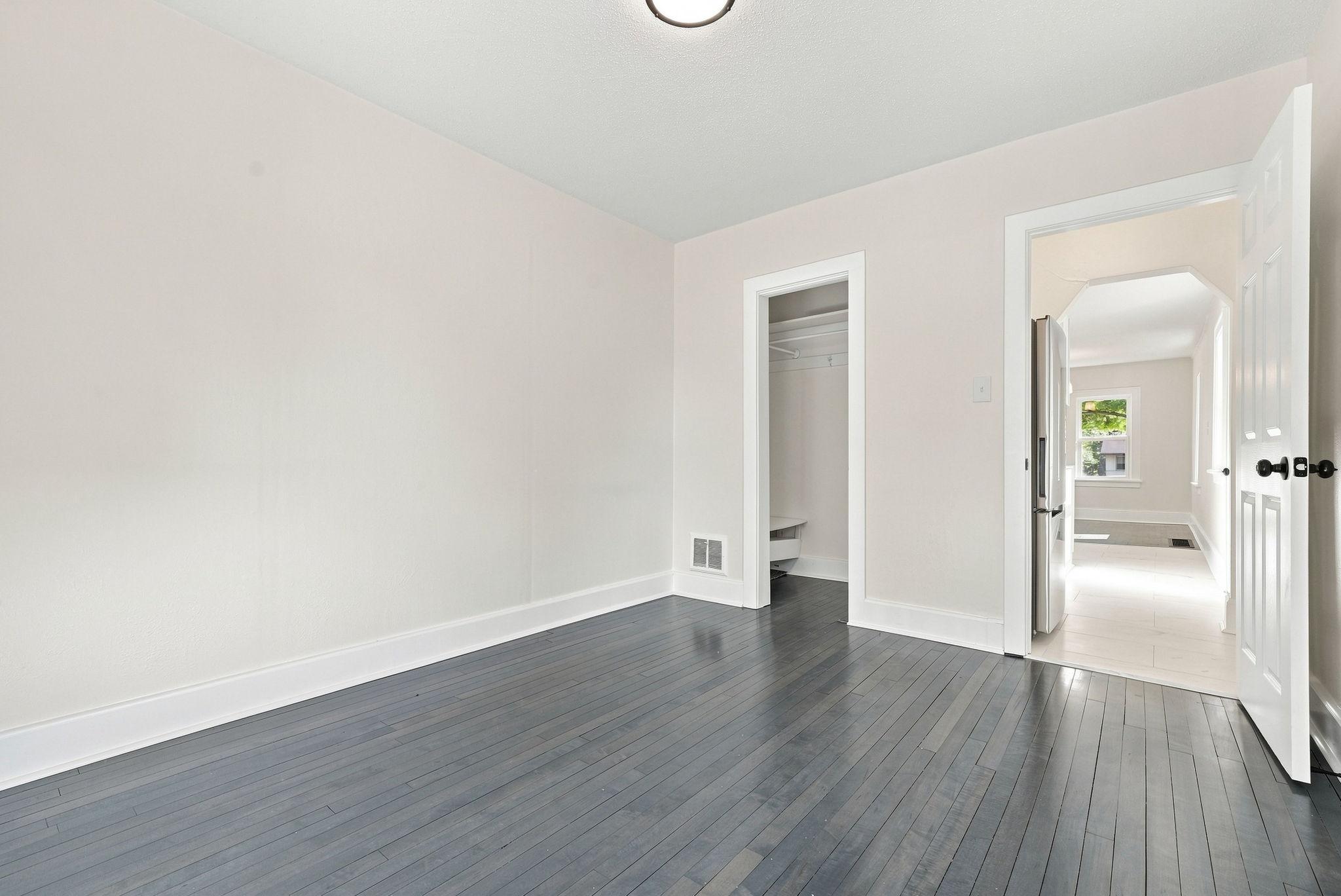 View of Residential at 2211 Minnehaha Avenue, Saint Paul MN 55119, Saint Paul (39 of 70) - Mike Wilen | Minnesota Team Real Estate