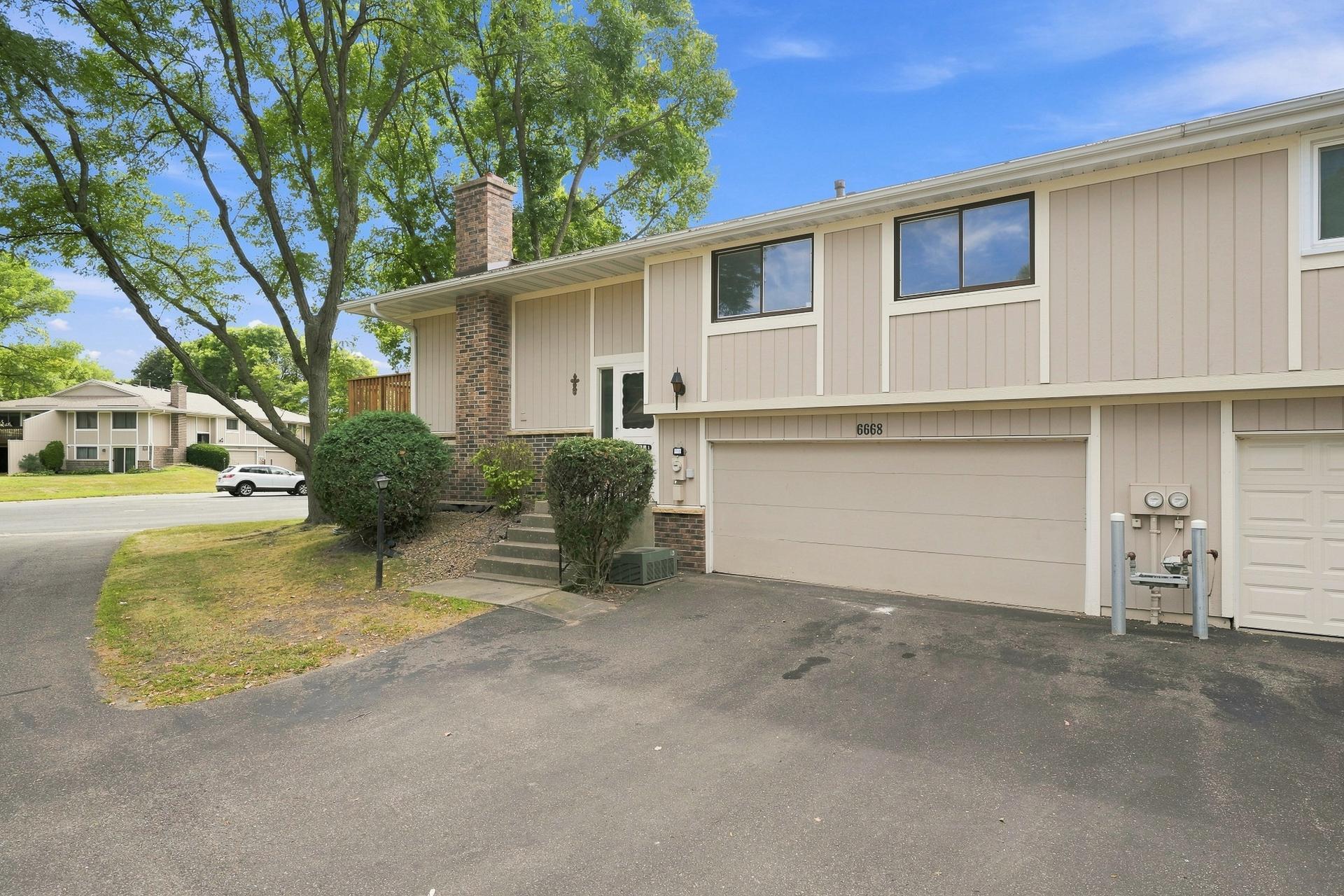 View of Residential at 6668 Ives Lane, Maple Grove MN 55369, Maple Grove (4 of 35) - Mike Wilen | Minnesota Team Real Estate