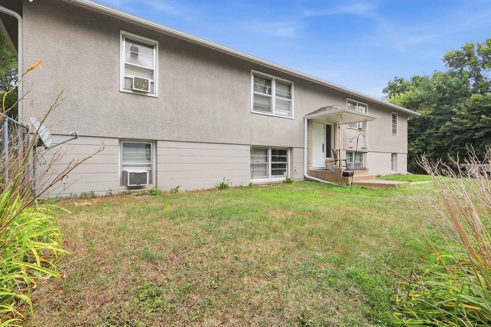 View of Commercial Sale at 826 5th Street, Saint Paul MN 55106, Saint Paul (19 of 30) - Mike Wilen | Minnesota Team Real Estate