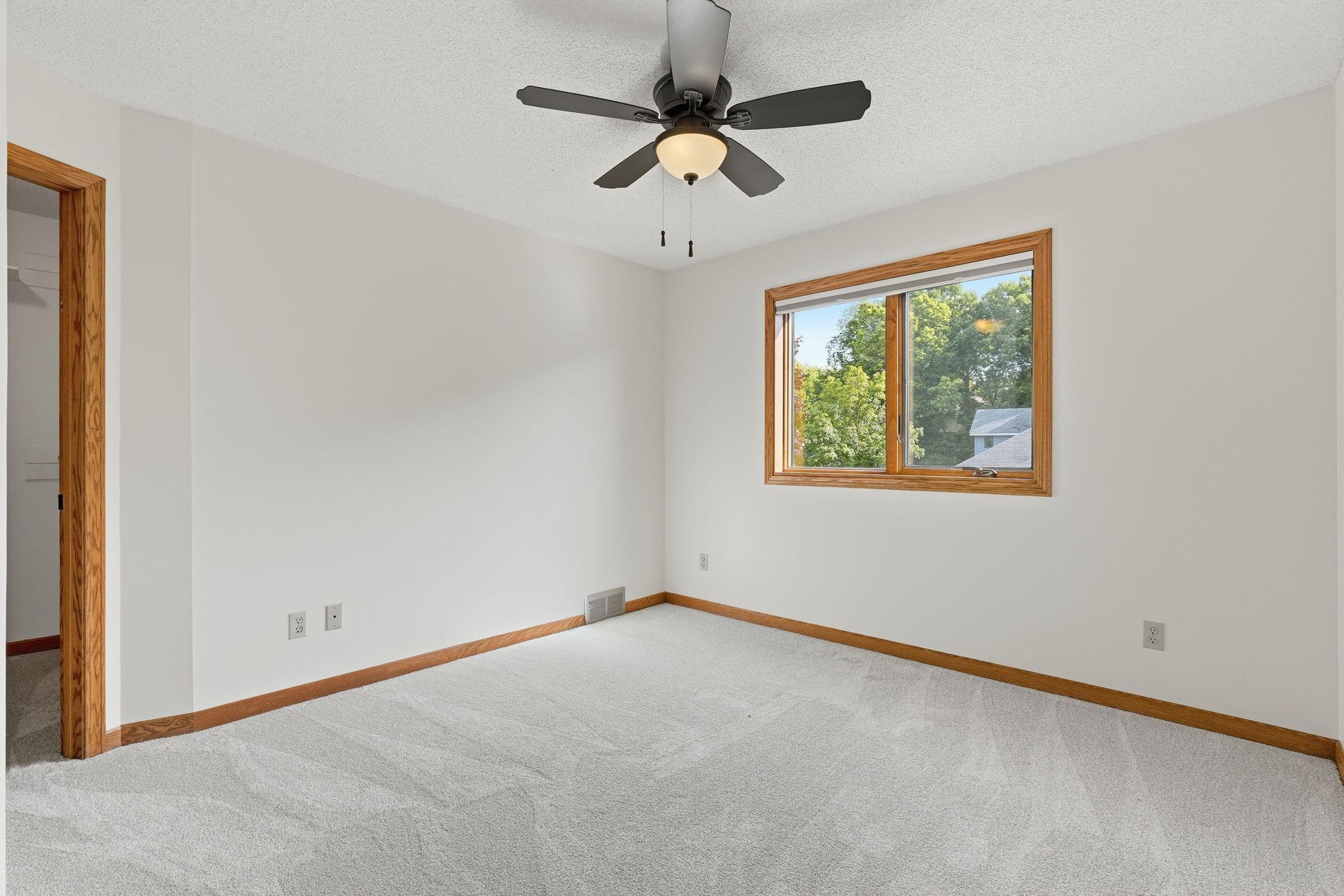 View of Residential at 1316 Summit Oaks Drive, Burnsville MN 55337, Burnsville (21 of 28) - Mike Wilen | Minnesota Team Real Estate