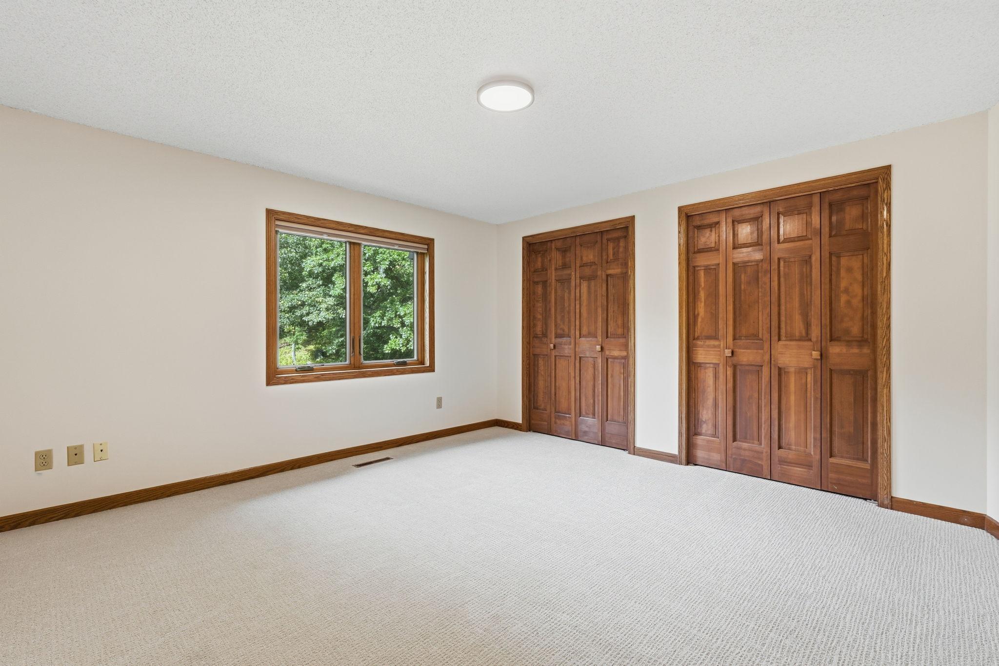 View of Residential at 1316 Summit Oaks Drive, Burnsville MN 55337, Burnsville (19 of 28) - Mike Wilen | Minnesota Team Real Estate