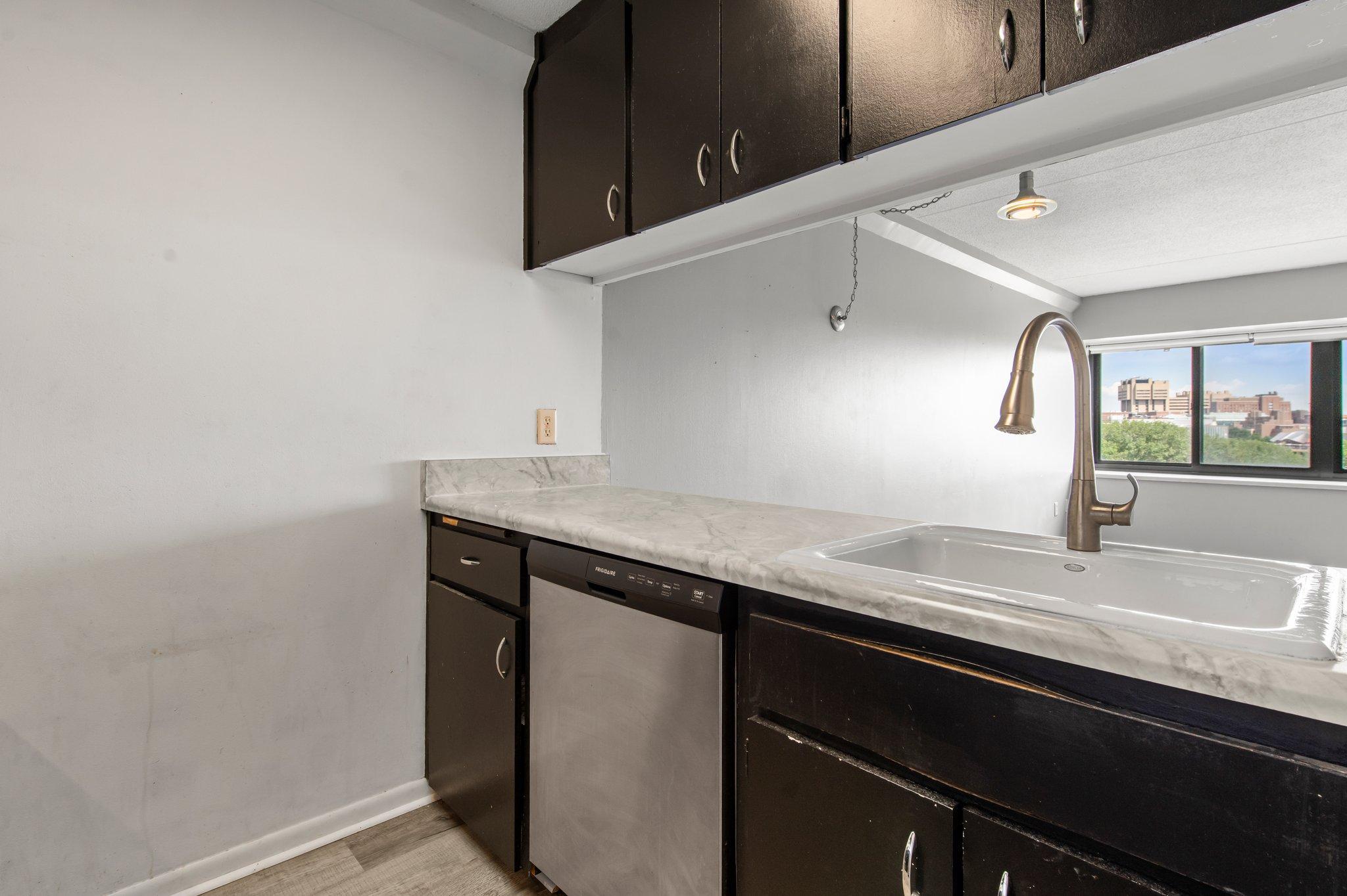 View of Residential at 1920 1st Street #408, Minneapolis MN 55454, Minneapolis (6 of 29) - Mike Wilen | Minnesota Team Real Estate