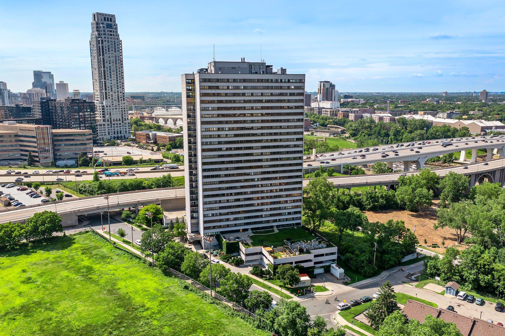 View of Residential at 1920 1st Street #408, Minneapolis MN 55454, Minneapolis (11 of 29) - Mike Wilen | Minnesota Team Real Estate