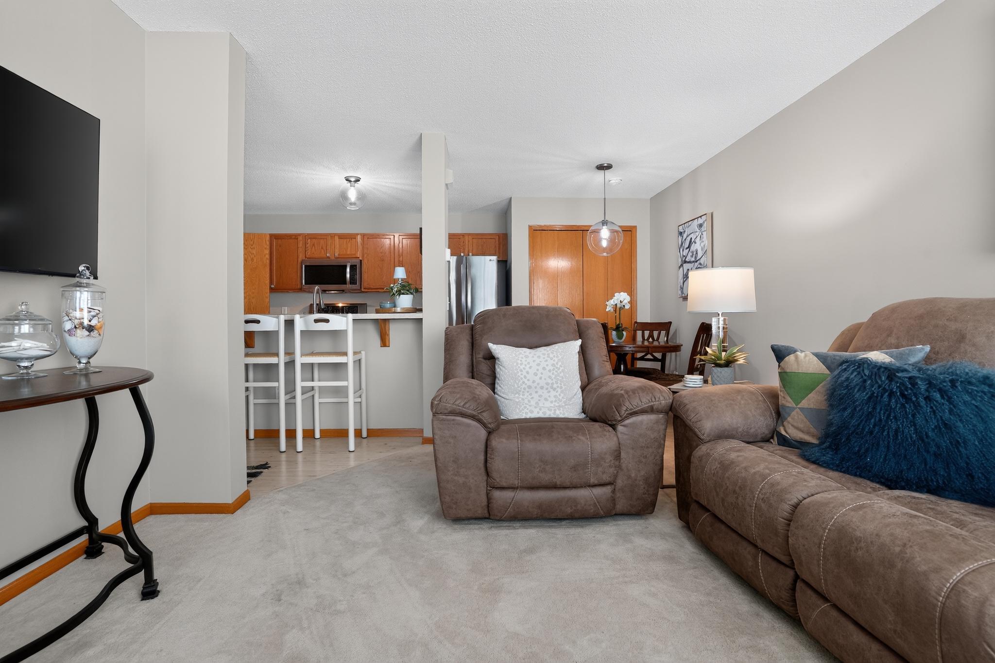 View of Residential at 15955 Finch Lane, Apple Valley MN 55124, Apple Valley (8 of 17) - Mike Wilen | Minnesota Team Real Estate