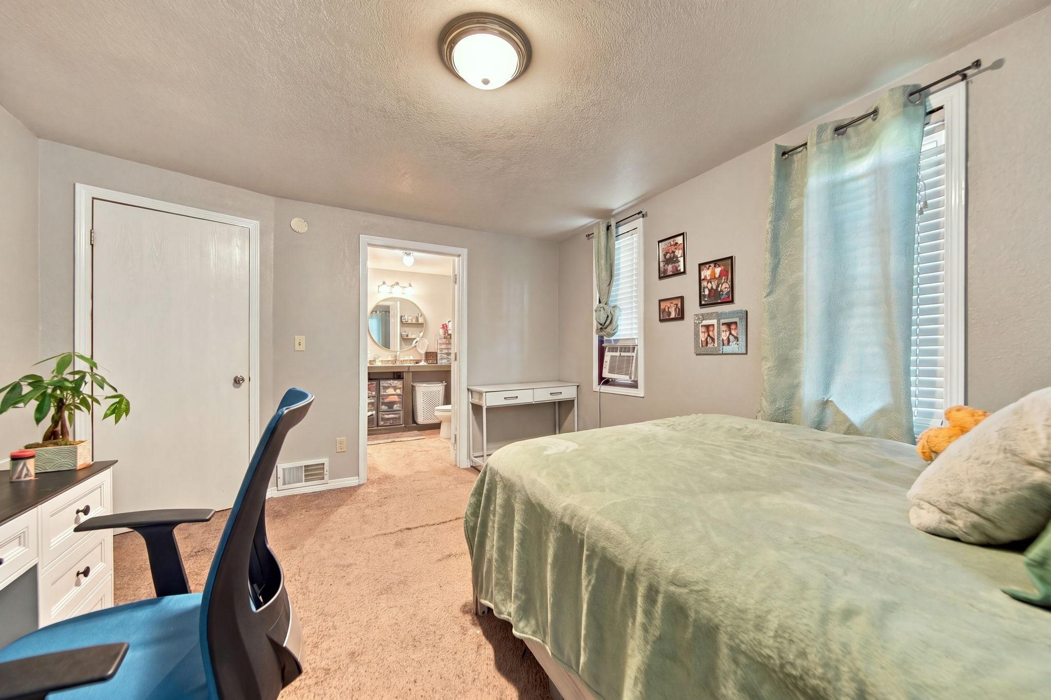 View of Residential at 204 Acker Street, Saint Paul MN 55117, Saint Paul (15 of 20) - Mike Wilen | Minnesota Team Real Estate