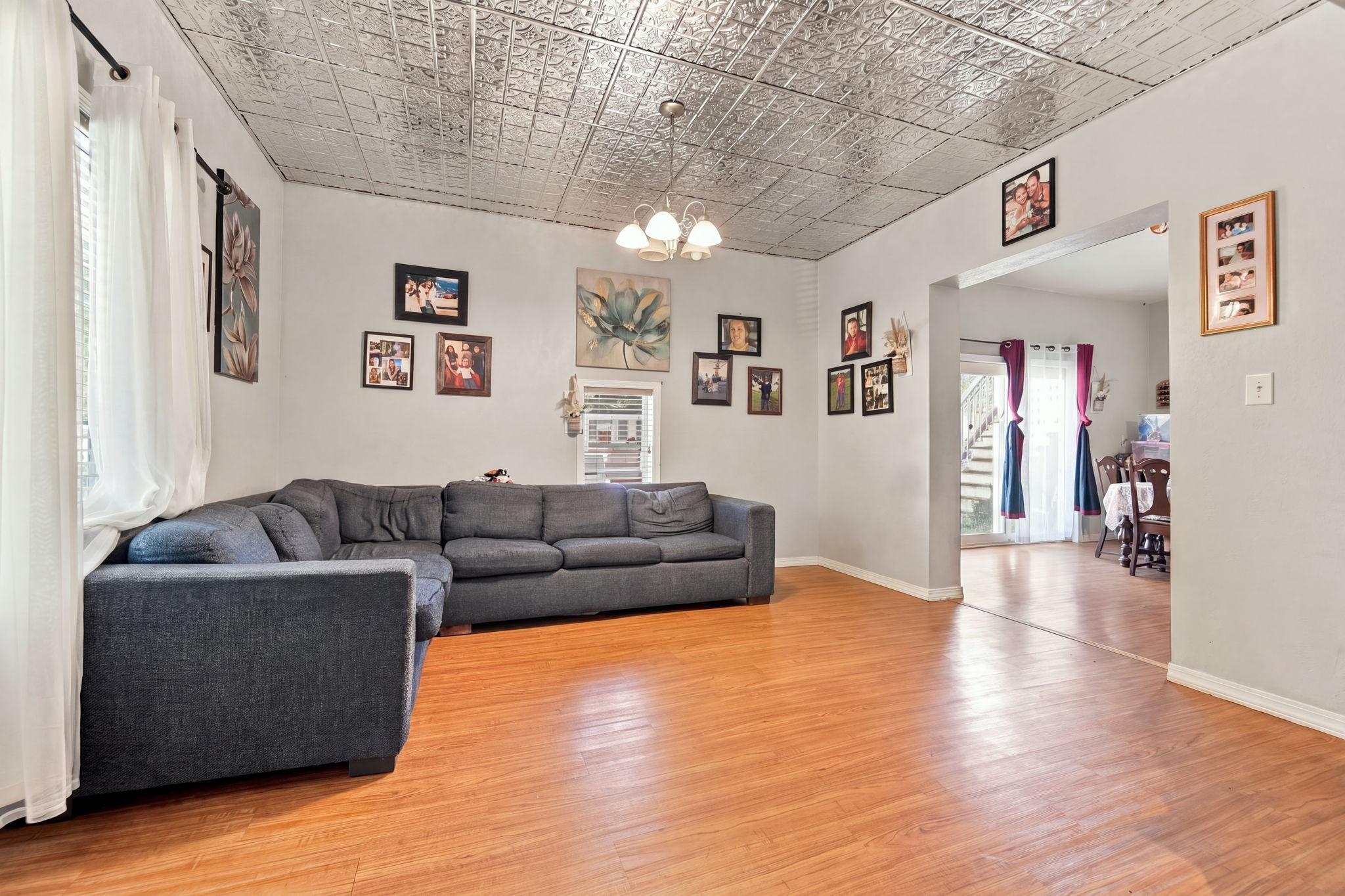 View of Residential at 204 Acker Street, Saint Paul MN 55117, Saint Paul (4 of 20) - Mike Wilen | Minnesota Team Real Estate