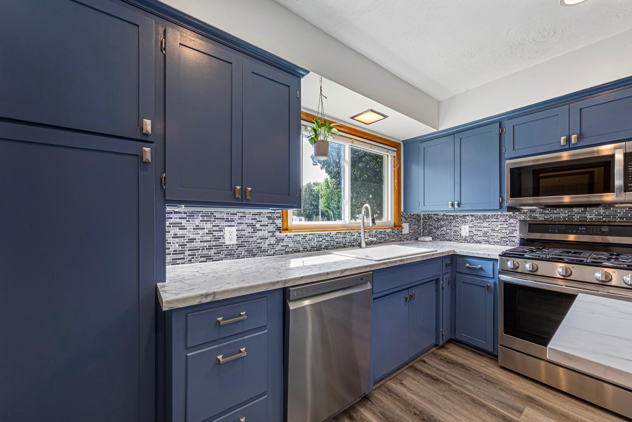 View of Residential at 20580 Holyoke Avenue, Lakeville MN 55044, Lakeville (25 of 43) - Mike Wilen | Minnesota Team Real Estate