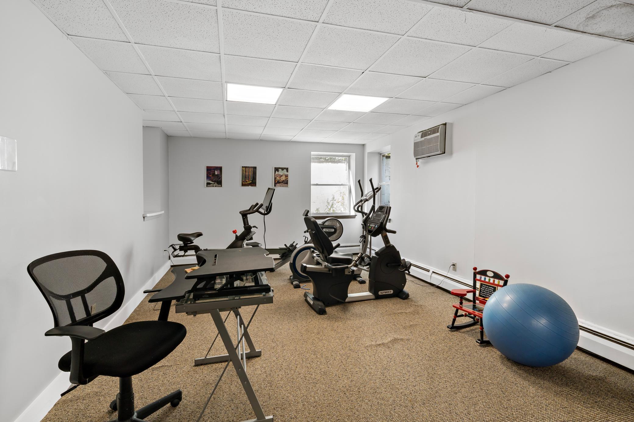View of Residential at 3150 Excelsior Boulevard #103, Minneapolis MN 55416, Minneapolis (35 of 55) - Mike Wilen | Minnesota Team Real Estate