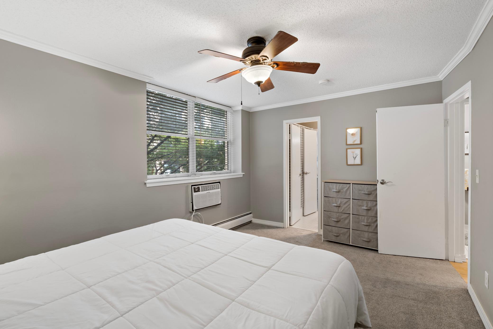 View of Residential at 3150 Excelsior Boulevard #103, Minneapolis MN 55416, Minneapolis (28 of 55) - Mike Wilen | Minnesota Team Real Estate