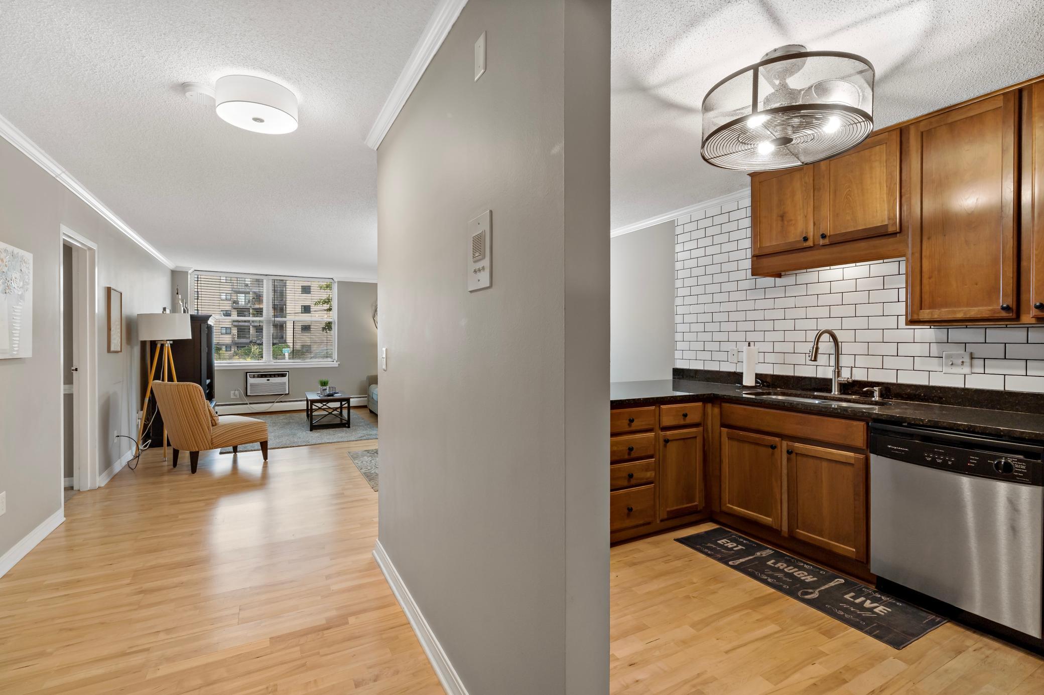 View of Residential at 3150 Excelsior Boulevard #103, Minneapolis MN 55416, Minneapolis (12 of 55) - Mike Wilen | Minnesota Team Real Estate