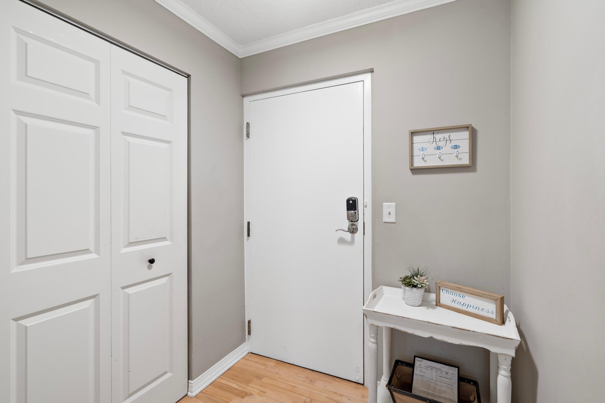 View of Residential at 3150 Excelsior Boulevard #103, Minneapolis MN 55416, Minneapolis (11 of 55) - Mike Wilen | Minnesota Team Real Estate