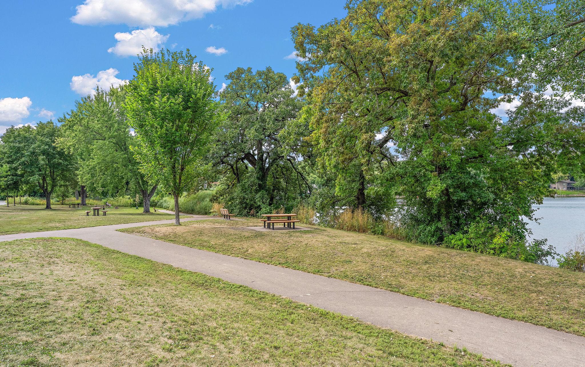 View of Residential at 3090 Lexington Avenue #B5, Roseville MN 55113, Roseville (23 of 26) - Mike Wilen | Minnesota Team Real Estate