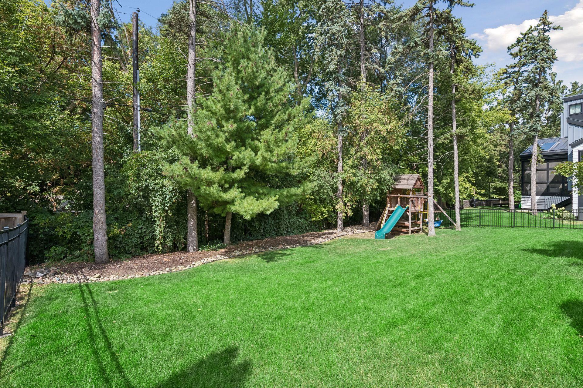 View of Residential at 4240 Sidell Trail, Edina MN 55416, Edina (40 of 41) - Mike Wilen | Minnesota Team Real Estate