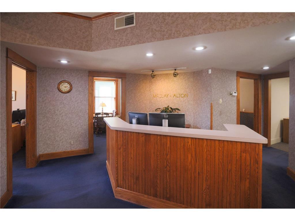 View of Commercial Sale at 951 Grand Avenue, Saint Paul MN 55105, Saint Paul (5 of 11) - Mike Wilen | Minnesota Team Real Estate