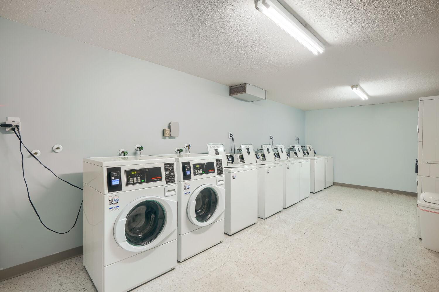 View of Residential at 4201 Lakeside Avenue #302, Brooklyn Center MN 55429, Brooklyn Center (22 of 28) - Mike Wilen | Minnesota Team Real Estate