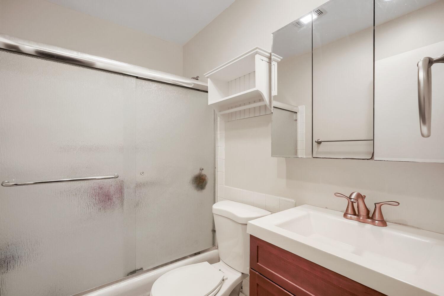View of Residential at 4201 Lakeside Avenue #302, Brooklyn Center MN 55429, Brooklyn Center (21 of 28) - Mike Wilen | Minnesota Team Real Estate