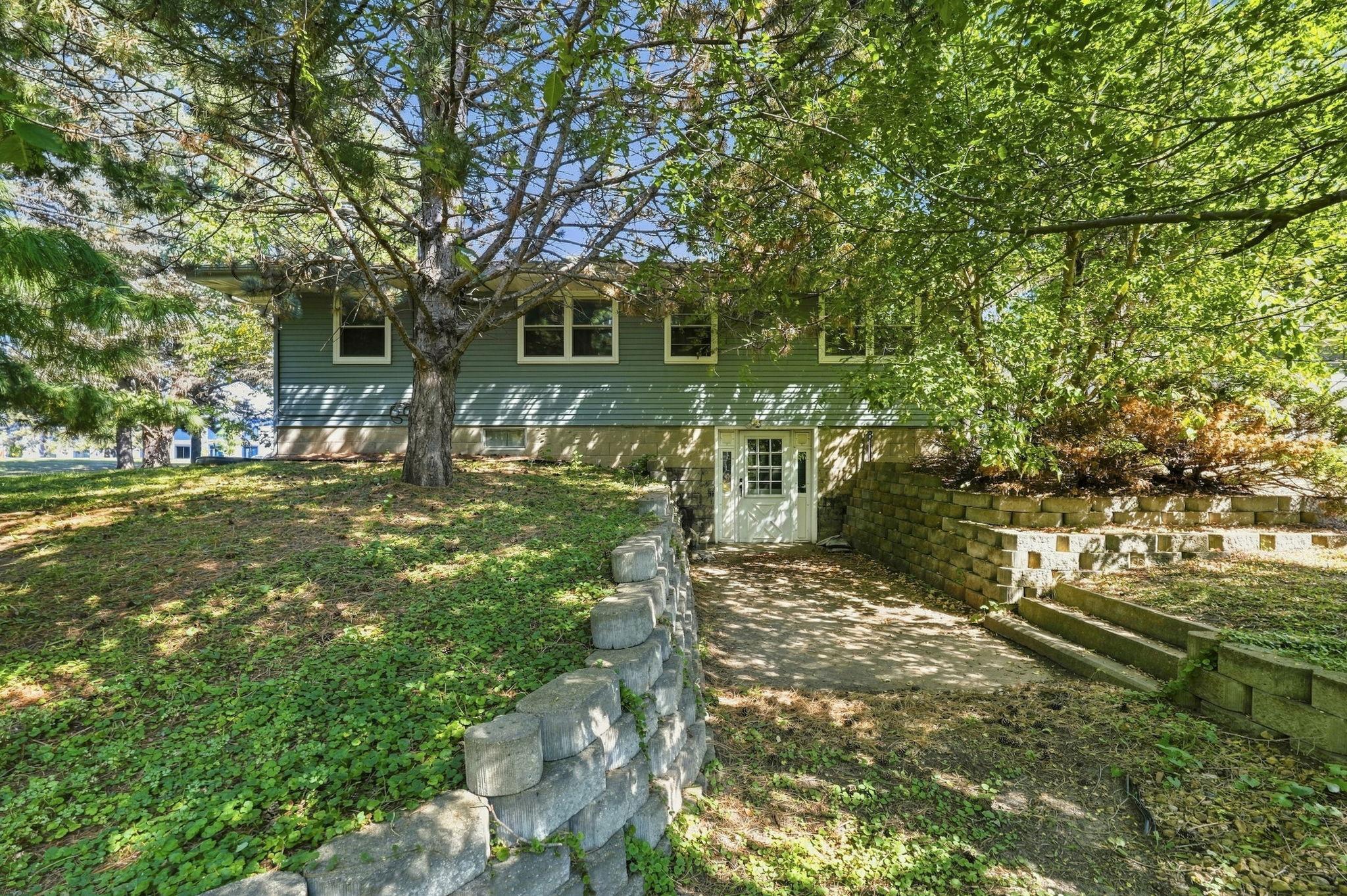 View of Residential at 2829 Burnside Avenue, Eagan MN 55121, Eagan (21 of 31) - Mike Wilen | Minnesota Team Real Estate