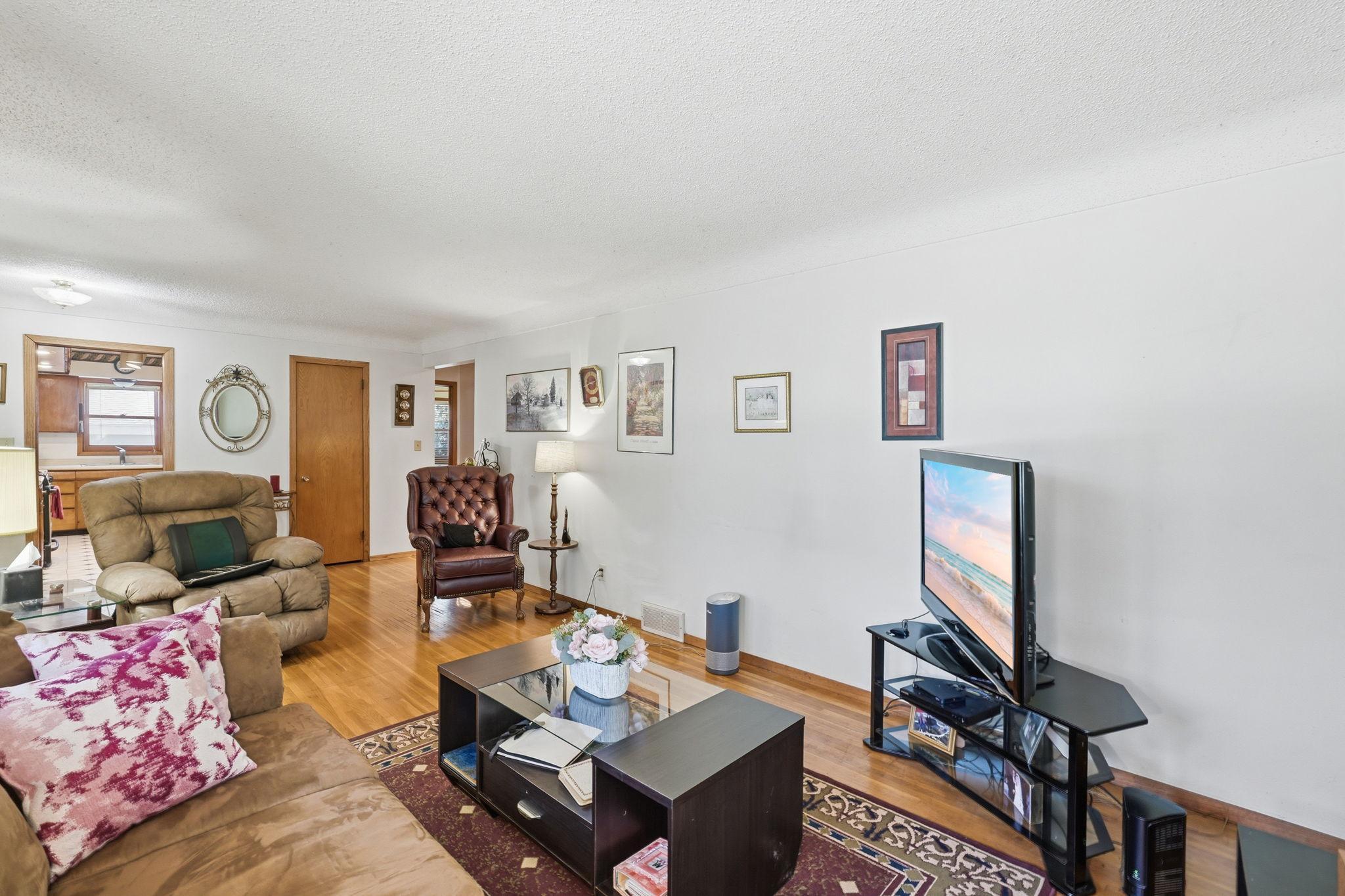 View of Residential at 2829 Burnside Avenue, Eagan MN 55121, Eagan (5 of 31) - Mike Wilen | Minnesota Team Real Estate