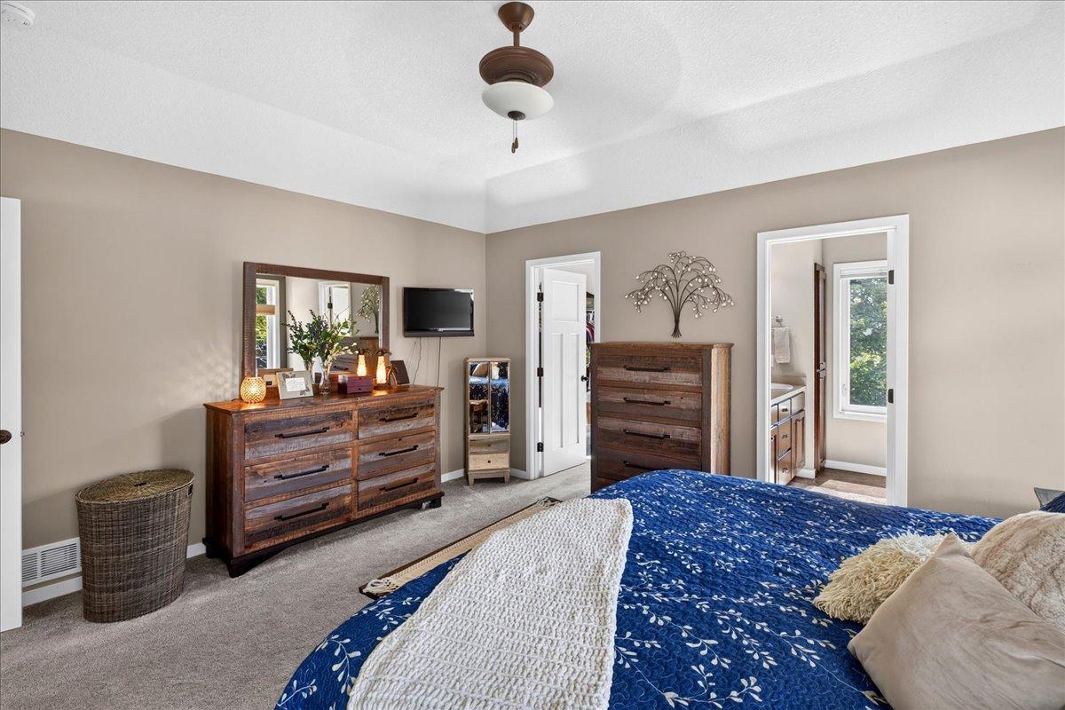 View of Residential at 2020 Red Oak Lane, Hugo MN 55038, Hugo (18 of 48) - Mike Wilen | Minnesota Team Real Estate