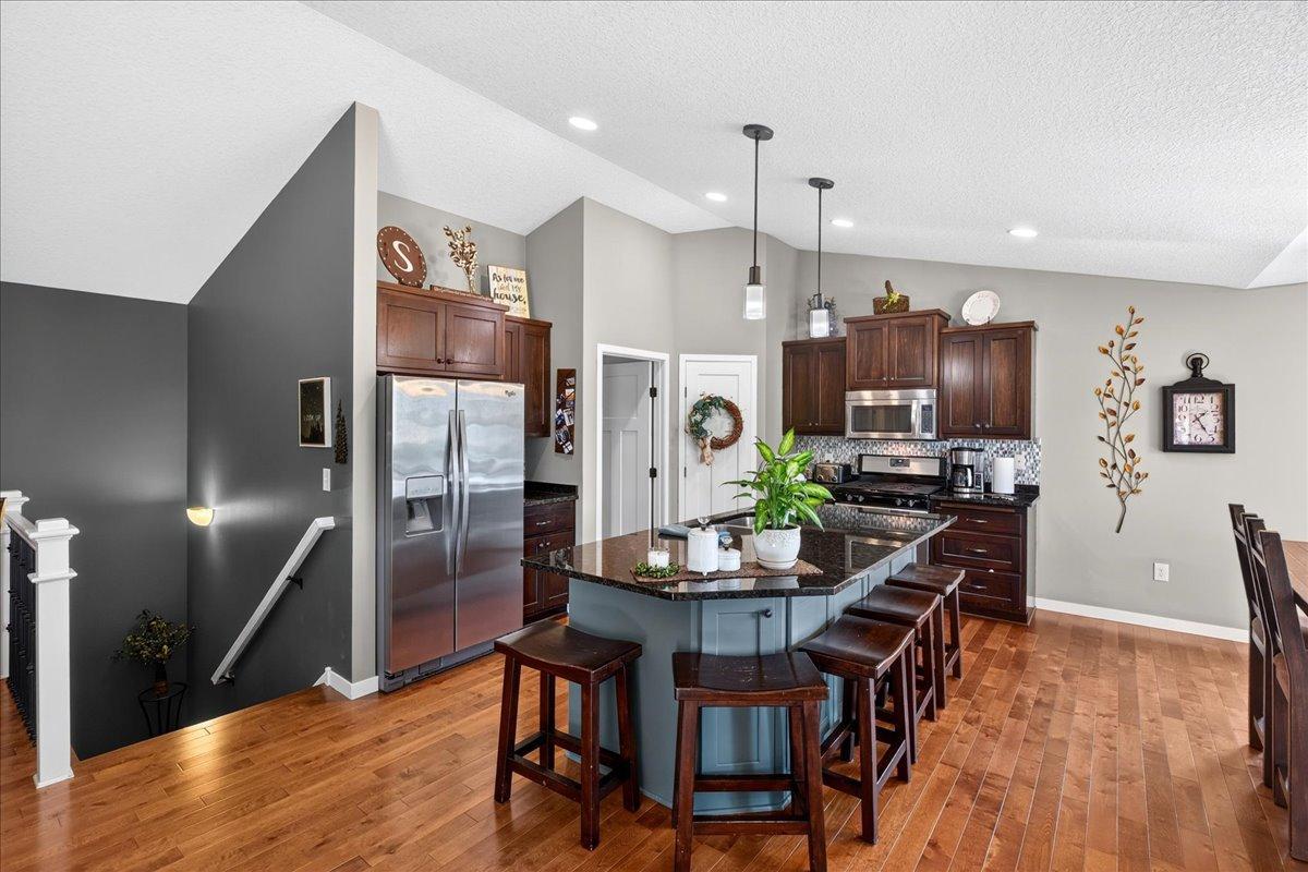View of Residential at 2020 Red Oak Lane, Hugo MN 55038, Hugo (10 of 48) - Mike Wilen | Minnesota Team Real Estate